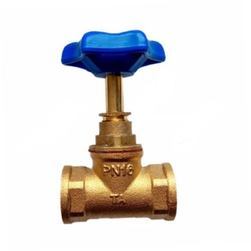 Клапан запорный латунный с внутренней резьбой 1,6 МПа 15б3р Китай 25х57 мм в Ростове-на-Дону